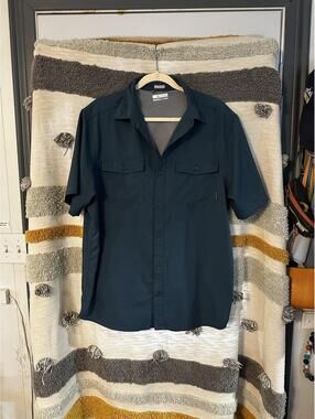 Columbia Men's Short Sleeve Fishing Shirt | Size Medium | Good Condition